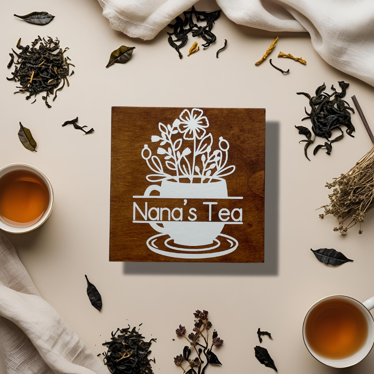 Personalised tea box – Cup with Flowers – 4 compartments