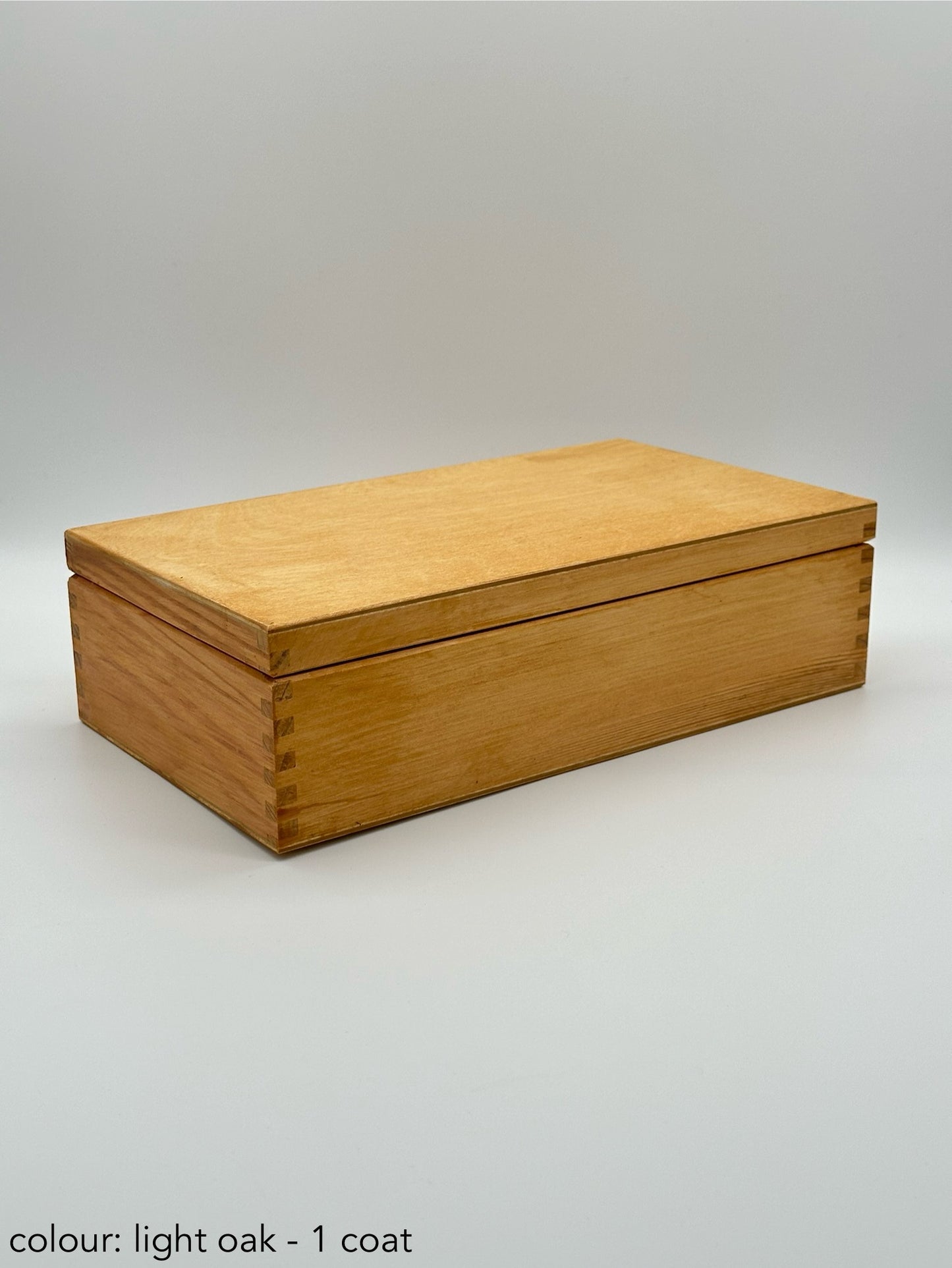 Personalised Painted Tea Box – 8 Compartments – Light Oak