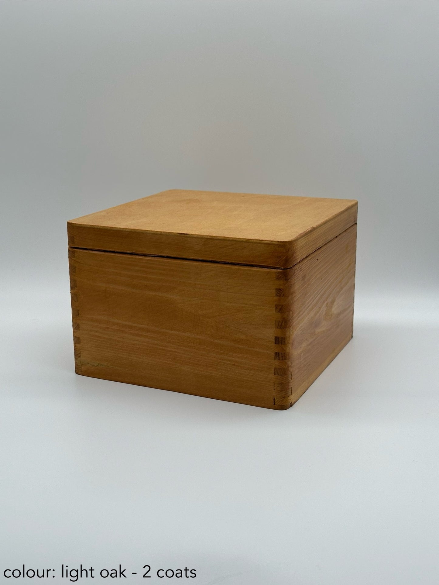 Painted square box - 20x20x13.5 - different colours