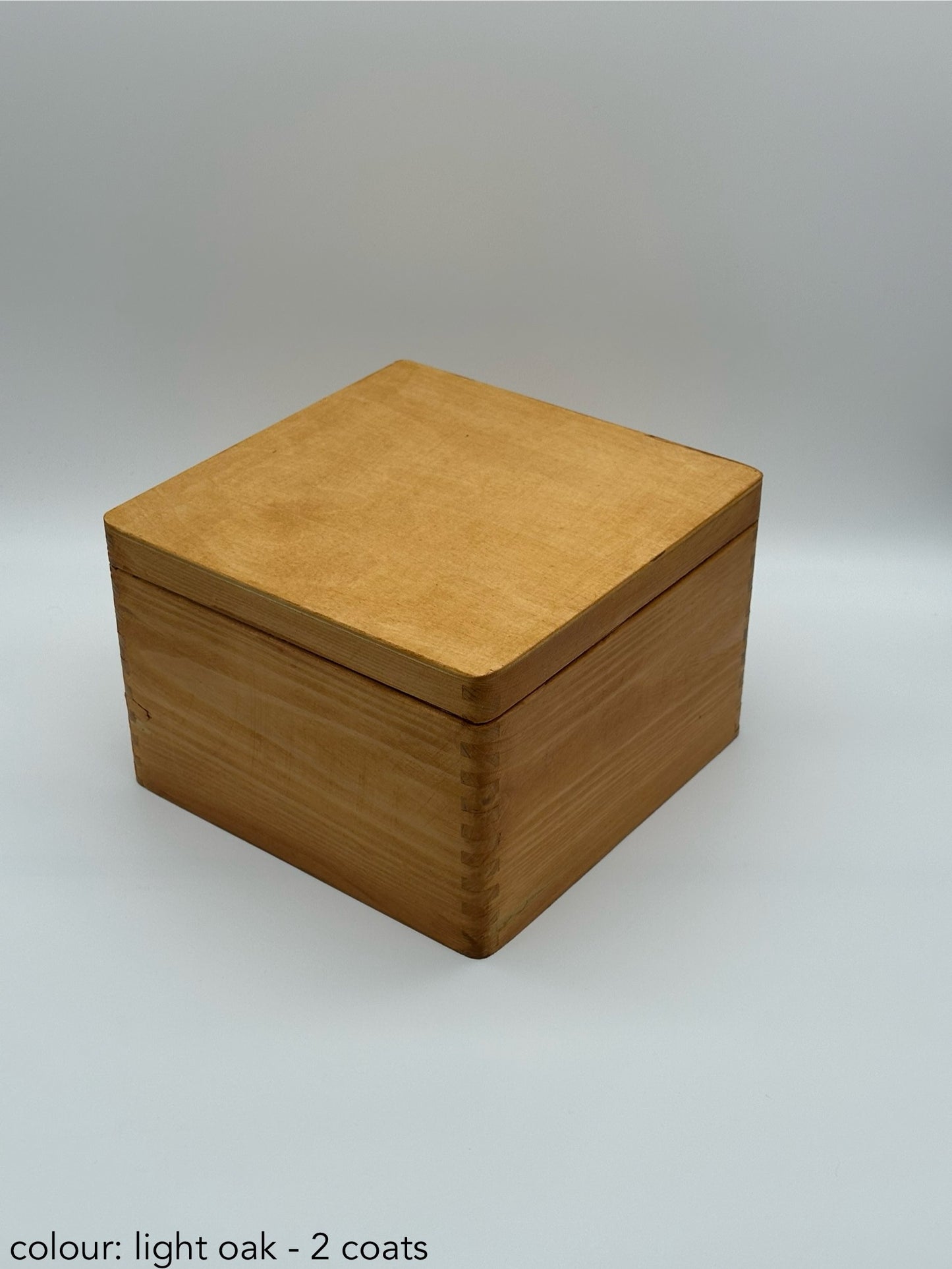 Painted square box - 20x20x13.5 - different colours