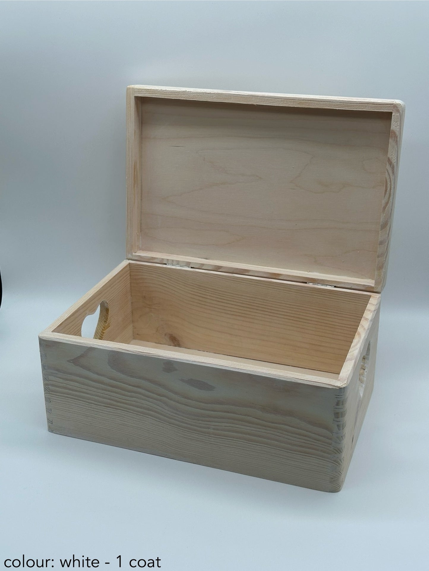 Personalised Travel Keepsake Box – Globe Design – Heart Cut-Out Sides