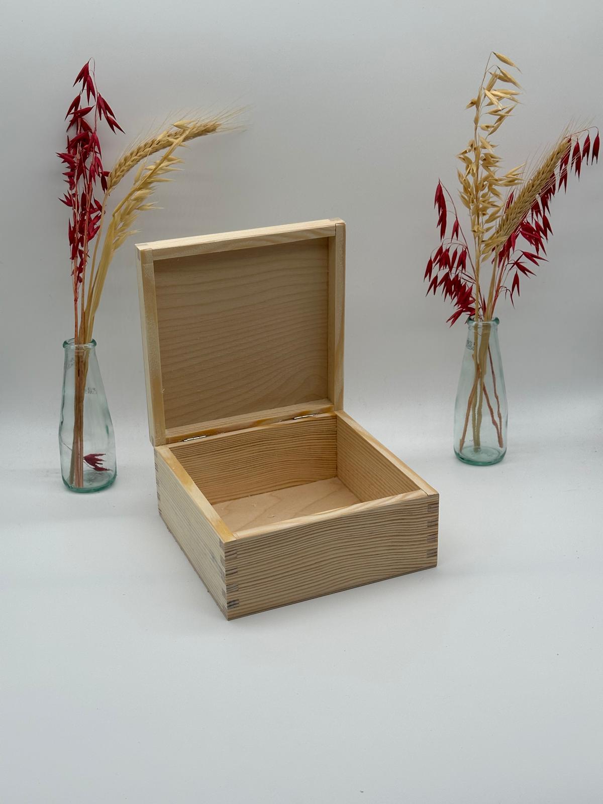 Plain Wooden Box – Large Square – Unpainted Craft Box