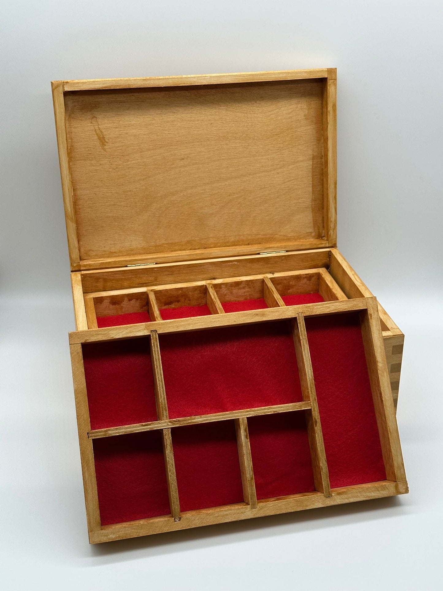 Painted jewellery box with felt - light oak