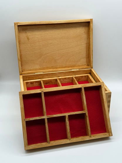 Painted jewellery box with felt - light oak