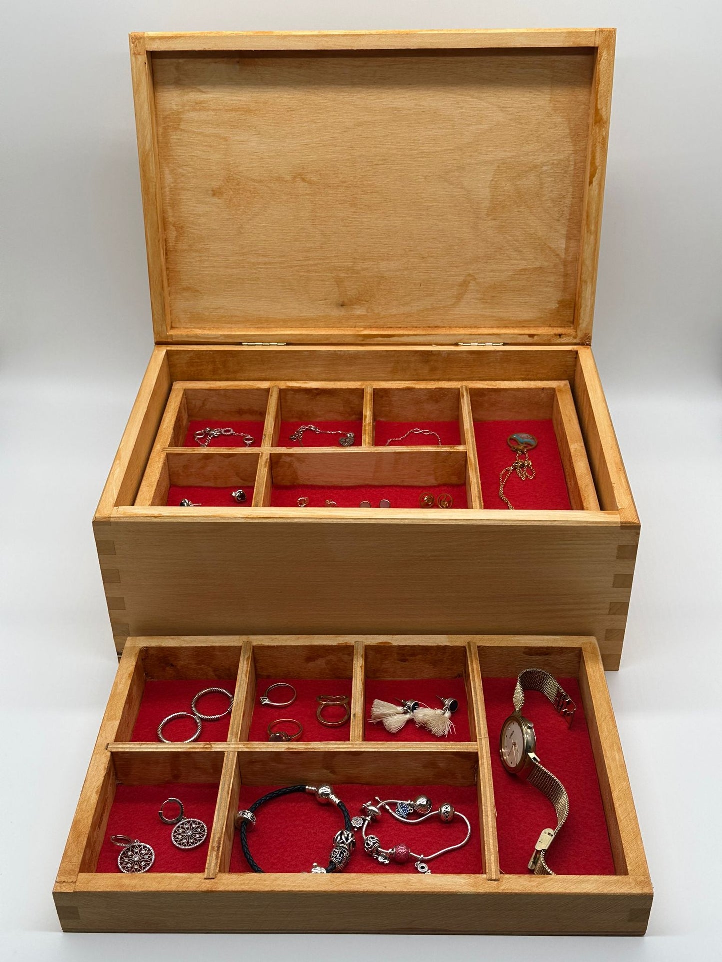 Painted jewellery box with felt - light oak