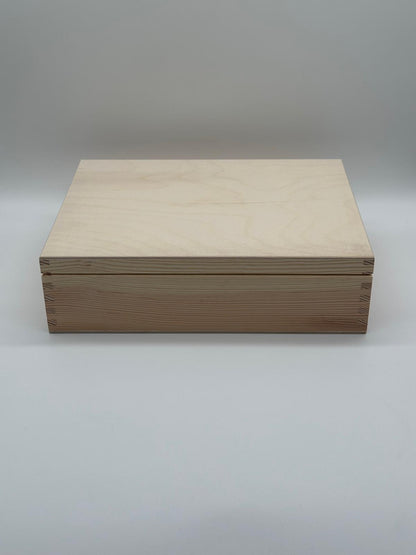 Plain 12 compartment tea box